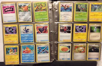 Lot Of 450 Assorted Pokemon Cards - M