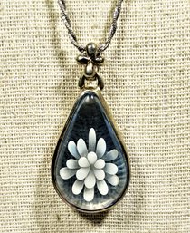 Fine Art Glass Pendant Sterling Silver Necklace Chain 18'`