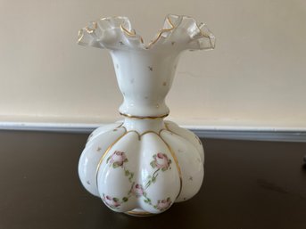 Gorgeous Fenton Ruffled White Vase With Handpainted Flowers And Gold Trim