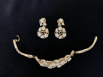 1940s - 1950s Coro Enameled Bracelet And Earrings With Rhinestones