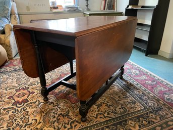 Ethan Allen Drop Leaf  Maple Dining Table.