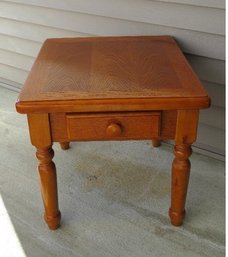 Oak Finish 1 Drawer End Table