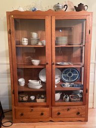 LOCKING OAK AND GLASS CABINET