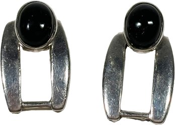 A Pair Of Art Deco Earrings In Sterling Silver Setting