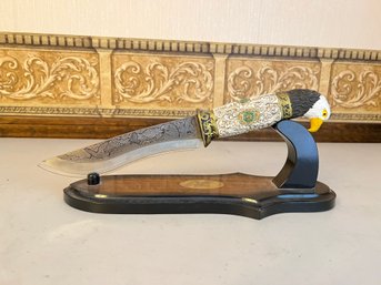 Large Display Knife