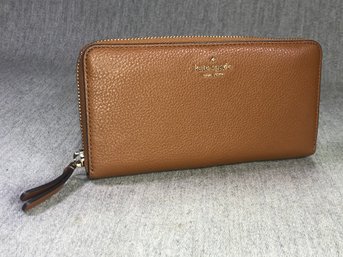 Wonderful Like New KATE SPADE Brown Leather Wallet Like New Condition - Polka Dot Fabric Interior - NICE !