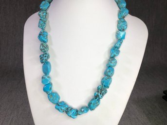 Fabulous Natural Blue Turquoise Chunky Necklace - From Arizona - Very Nice Necklace - Measures 18' Long !