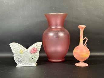 A Compatible Grouping Of Decorative Items: Vases & Napkin Holder