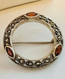 VINTAGE STERLING SILVER MARCASITE RUBY RED GLASS CIRCLE BROOCH