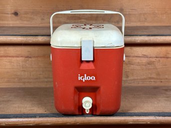 A Very Cool Vintage Igloo Snowflake Drink Cooler With Spigot, 1-Gallon Capacity