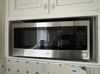 A GE Microwave - 2 Years Old