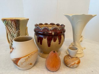 Collection Of 5 Pieces Of Vintage Art Pottery Mccoy, Nemadji, Etc