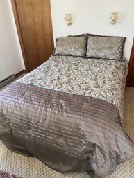 Serta Perfect Sleeper FULL Size Bed Mattress,box Spring, Frame And Bedding VERY NICE