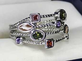 Beautiful 925 / Sterling Silver Multi Gemstone Ring - Very Pretty - With Garnet - Amethyst - Peridot & Citrine