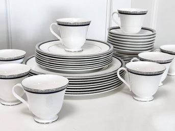 A Wedgwood Porcelain Dinner Service For 8