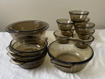 Set Of Pyrex Dishes