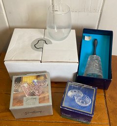 Miscellaneous Glass And Crystal Items