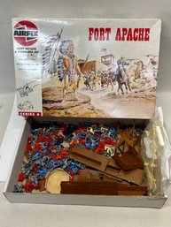 Fort Apache Play Set