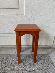 Auburn Small Accent Table/plant Stand