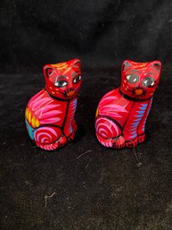 Pair Of Ornate Talavera Mexican Cat Salt And Pepper Shakers