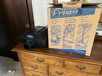 Prism Image Projector