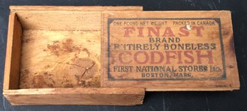 Antique Wooden Dove Tailed Finast Boneless Codfish Fish Box - First National Grocery Stores