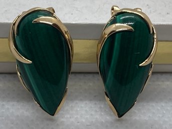 Vintage Modernist 14K Yellow Gold Earrings With Teardrop Malachite Gemstones