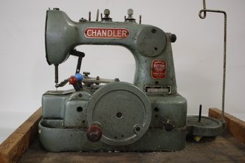 Vintage Working Chandler Button Sewing Machine Class 471 Two Hole Or Four