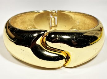 Vintage 1980s Gold Tone Clamper Hinged Cuff Bracelet