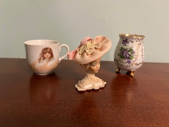 Quartet Of Feminine Trinkets