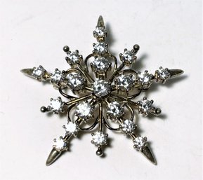 Sterling Silver Star Shaped Brooch Having CZ Stones