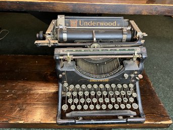 Antique Underwood Typewriter C. 1925