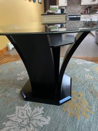Round Glass Dining Table With Pedestal Base