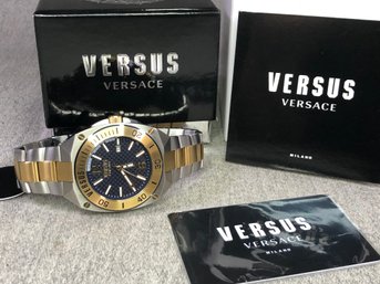 Incredible $550 VERSACE / Versus Mens Watch - All Stainless Stainless Steel - Box / Cards - Japan Movement