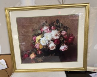 Beautiful Vintage Rose Flowers Bouquet Art Print In A Gold Shaded Edges Wooden Frame.  DS - WA -D