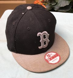 New Era 9 Fifty Genuine Boston Red Sox Baseball Merchandise Snapback Cap Hat