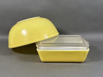 Vintage Mid-Century Pyrex In Yellow: Large Mixing Bowl & Refrigerator Dish With Lid