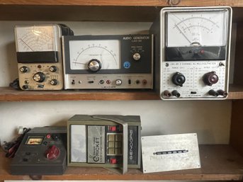 FIVE PIECES VINTAGE ELECTRONICS