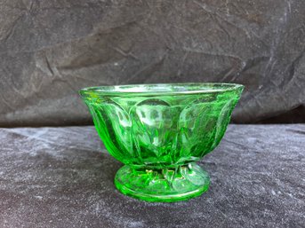 Vintage Anchor Hocking Emerald Green Fairfield Pedestal Bowl Candy Dish