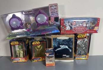 LOT OF STAR WARS ITEMS IN BOXES