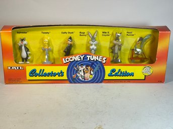 LOONEY TUNES DI - CAST METAL FIGURES Donald Duck, Bugs Bunny - By Ertel In Original Box