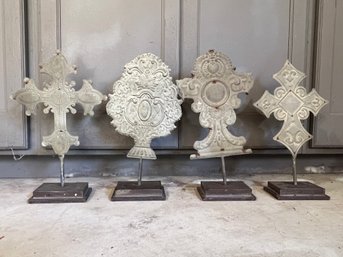 Set Four Embossed Tin Plaques Decor