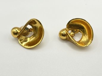 Coro Signed Goldtone Clip-on Earrings