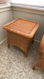 Cape Charles Side Table 21wX22hX21d Wicker Rattan  Vintage Pier 1 Only Indoor Use Like New Lot 1