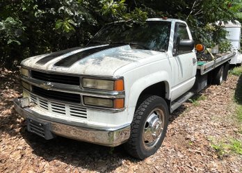 1994 Chevrolet With Jerr-Dan Rollback Wrecker And Wheel Lift - Rebuilt 454 Engine With 5-Speed Transmission