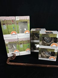 SUNRAYS CRACKLE LIGHT BULBS WITH HOOKS AND GARDEN ROCK SOLAR LIGHTS