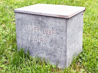 A Vintage Silver Lake Dairy Milk Box - Galvanized Steel