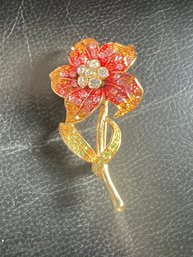 1940s Retro Flower Pin With Rhinestone Crystal Inlay