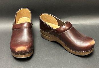 Dansko Clogs, Brown Leather, Women's Size 38 EU (7.5-8 US)