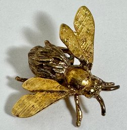 SIGNED DANECRAFT GOLD OVER STERLING SILVER BEE BROOCH